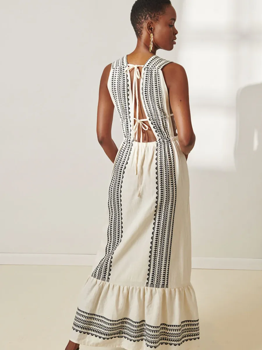LELISA | V Neck Dress<lemlem Clearance